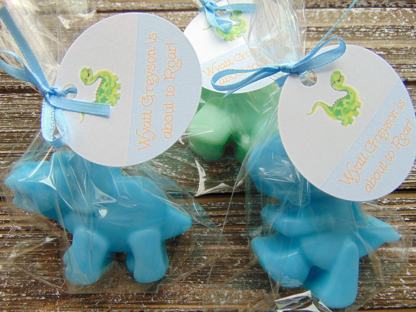 10 Dinosaur party favors {baby shower, birthday party}